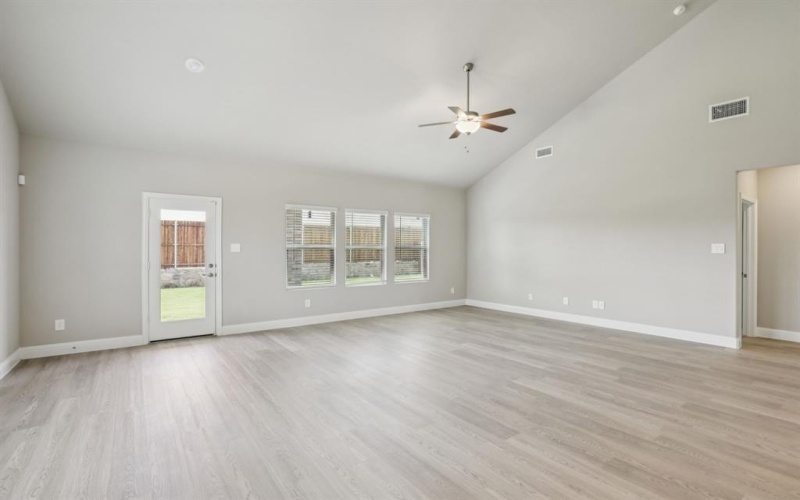 2306 Lone Star Lane, Seagoville, TX 75159, 5 Bedrooms Bedrooms, ,3 BathroomsBathrooms,Residential,For Sale,2306 Lone Star Lane,20883511