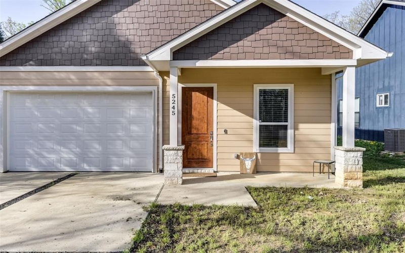 5245 Bill Cody Circle, Cabaña de madera, TX 75148, 2 Habitaciones Habitaciones , ,2 BañosBaños,Residential,En Venta,5245 Bill Cody Circle,20881860