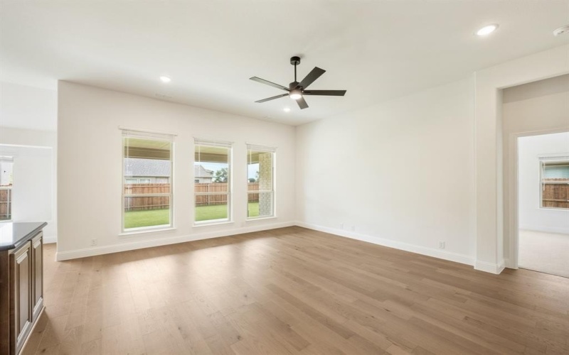1106 Worthington Drive, Justin, TX 76247, 4 Habitaciones Habitaciones , ,3 BañosBaños,Residential,En Venta,1106 Worthington Drive,20881956