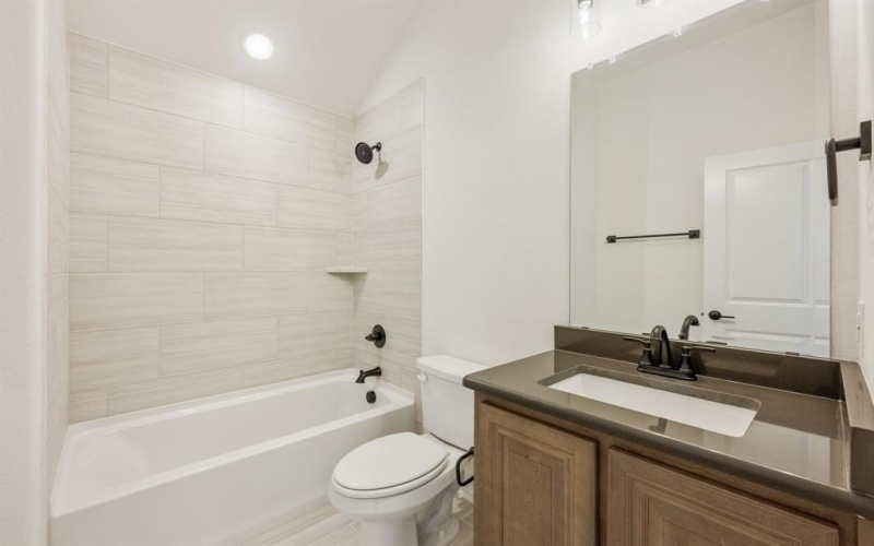 1106 Worthington Drive, Justin, TX 76247, 4 Habitaciones Habitaciones , ,3 BañosBaños,Residential,En Venta,1106 Worthington Drive,20881956