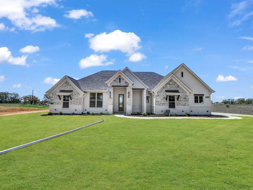 1600 Thomas Road, Springtown, TX 76082, 4 Bedrooms Bedrooms, ,2 BathroomsBathrooms,Residential,For Sale,1600 Thomas Road,20883824