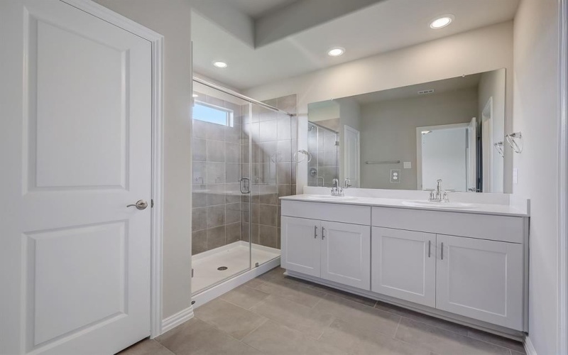 2208 Dunbar Drive, Sherman, TX 75092, 3 Bedrooms Bedrooms, ,2 BathroomsBathrooms,Residential,For Sale,2208 Dunbar Drive,20882272