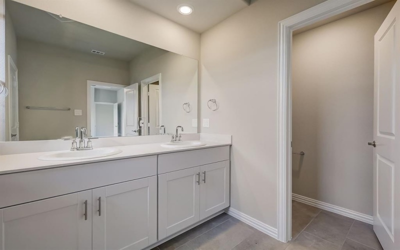 2208 Dunbar Drive, Sherman, TX 75092, 3 Bedrooms Bedrooms, ,2 BathroomsBathrooms,Residential,For Sale,2208 Dunbar Drive,20882272