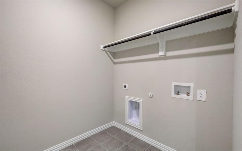 2208 Dunbar Drive, Sherman, TX 75092, 3 Bedrooms Bedrooms, ,2 BathroomsBathrooms,Residential,For Sale,2208 Dunbar Drive,20882272