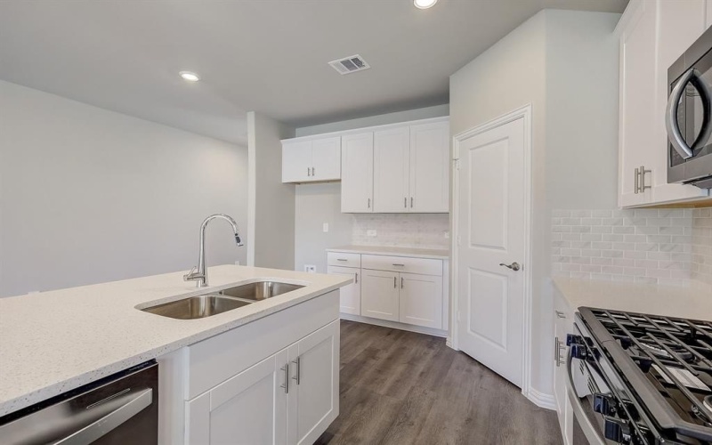 2208 Dunbar Drive, Sherman, TX 75092, 3 Bedrooms Bedrooms, ,2 BathroomsBathrooms,Residential,For Sale,2208 Dunbar Drive,20882272