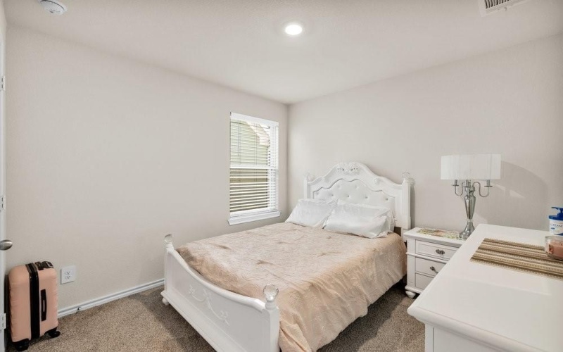 13120 Enclave Parkway, Providence Village, TX 76227, 3 Bedrooms Bedrooms, ,2 BathroomsBathrooms,Residential,For Sale,13120 Enclave Parkway,20884036