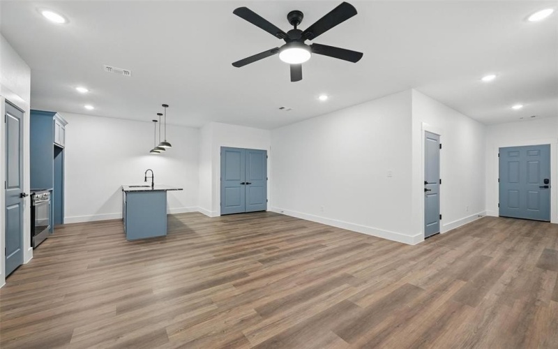 427 E Munson Street, Denison, TX 75021, 3 Habitaciones Habitaciones , ,2 BañosBaños,Residential,En Venta,427 E Munson Street,0,20884055
