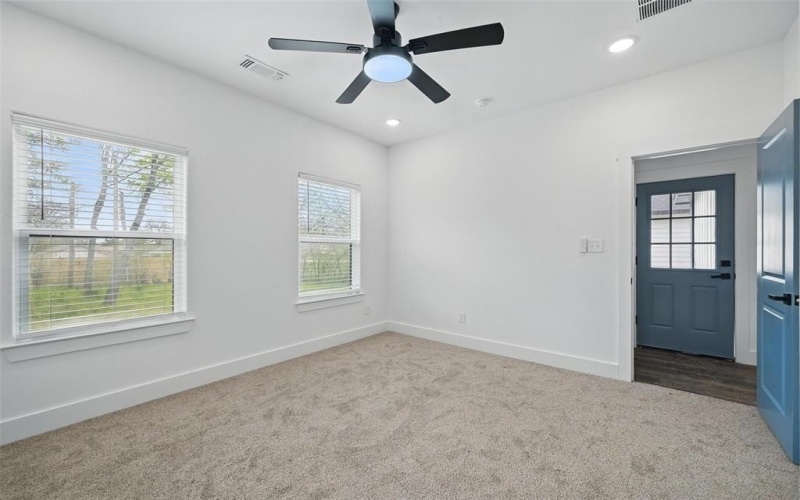 427 E Munson Street, Denison, TX 75021, 3 Habitaciones Habitaciones , ,2 BañosBaños,Residential,En Venta,427 E Munson Street,0,20884055