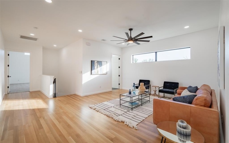 8903 Forest Hills Boulevard, Dallas, TX 75218, 5 Habitaciones Habitaciones , ,7 BañosBaños,Residential,En Venta,8903 Forest Hills Boulevard,20882331