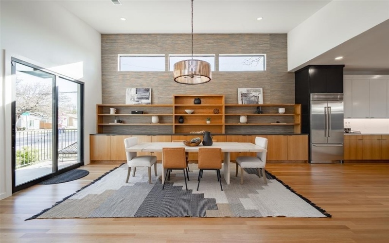 8903 Forest Hills Boulevard, Dallas, TX 75218, 5 Habitaciones Habitaciones , ,7 BañosBaños,Residential,En Venta,8903 Forest Hills Boulevard,20882331