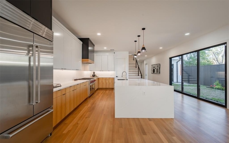 8903 Forest Hills Boulevard, Dallas, TX 75218, 5 Habitaciones Habitaciones , ,7 BañosBaños,Residential,En Venta,8903 Forest Hills Boulevard,20882331