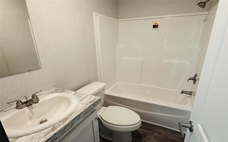 3001 Elmwood Drive, Granbury, TX 76048, 3 Bedrooms Bedrooms, ,2 BathroomsBathrooms,Residential,For Sale,3001 Elmwood Drive,20882398