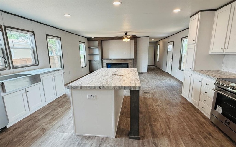 3001 Elmwood Drive, Granbury, TX 76048, 3 Bedrooms Bedrooms, ,2 BathroomsBathrooms,Residential,For Sale,3001 Elmwood Drive,20882398