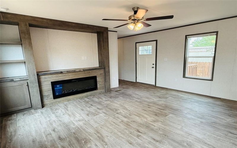 3001 Elmwood Drive, Granbury, TX 76048, 3 Bedrooms Bedrooms, ,2 BathroomsBathrooms,Residential,For Sale,3001 Elmwood Drive,20882398