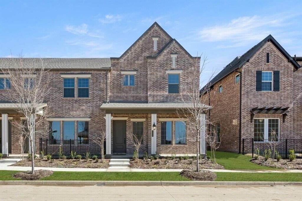2412 Bulin Drive, Mansfield, TX 76063, 3 Bedrooms Bedrooms, ,2 BathroomsBathrooms,Residential,For Sale,2412 Bulin Drive,20884211