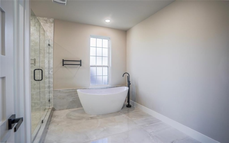 1616 N Bradley Street, McKinney, TX 75069, 5 Bedrooms Bedrooms, ,6 BathroomsBathrooms,Residential,For Sale,1616 N Bradley Street,20883256