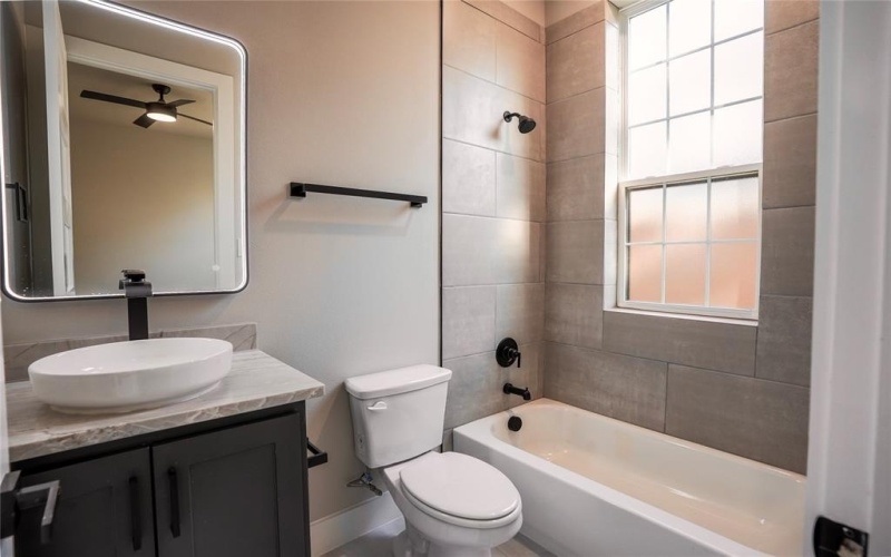 1616 N Bradley Street, McKinney, TX 75069, 5 Bedrooms Bedrooms, ,6 BathroomsBathrooms,Residential,For Sale,1616 N Bradley Street,20883256