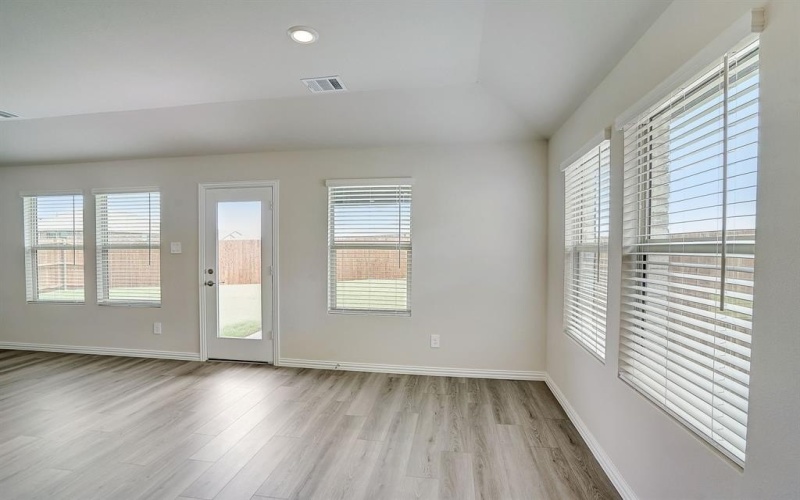 4017 Medina Drive, Farmersville, TX 75442, 4 Bedrooms Bedrooms, ,3 BathroomsBathrooms,Residential,For Sale,4017 Medina Drive,20884457