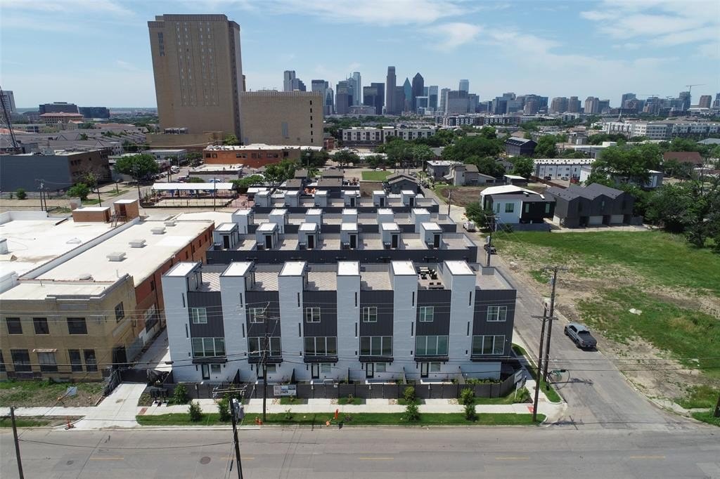1423 N Carroll Avenue, Dallas, TX 75204, 2 Bedrooms Bedrooms, ,2 BathroomsBathrooms,Residential Multi Family,For Sale,1423 N Carroll Avenue,20882549