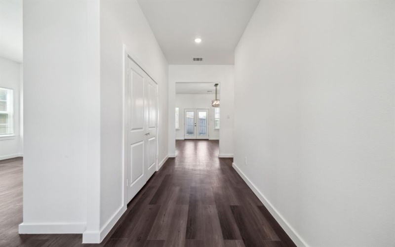 6202 Trinity Creek Drive, Dallas, TX 75217, 3 Bedrooms Bedrooms, ,2 BathroomsBathrooms,Residential,For Sale,6202 Trinity Creek Drive,20881504