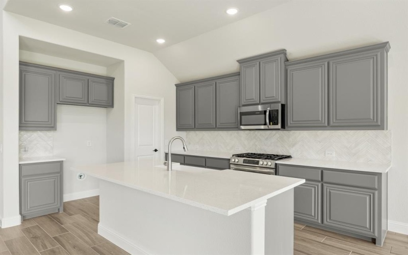 7700 Gatevine Avenue, Joshua, TX 76058, 4 Bedrooms Bedrooms, ,3 BathroomsBathrooms,Residential,For Sale,7700 Gatevine Avenue,20883010