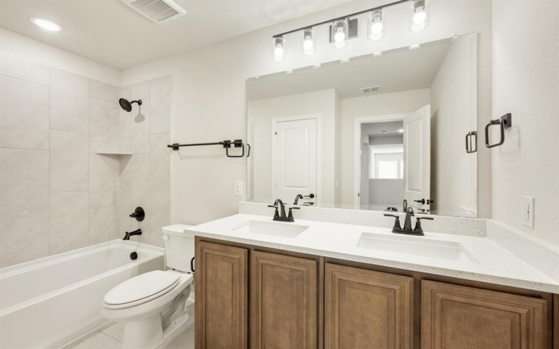 7700 Gatevine Avenue, Joshua, TX 76058, 4 Bedrooms Bedrooms, ,3 BathroomsBathrooms,Residential,For Sale,7700 Gatevine Avenue,20883010