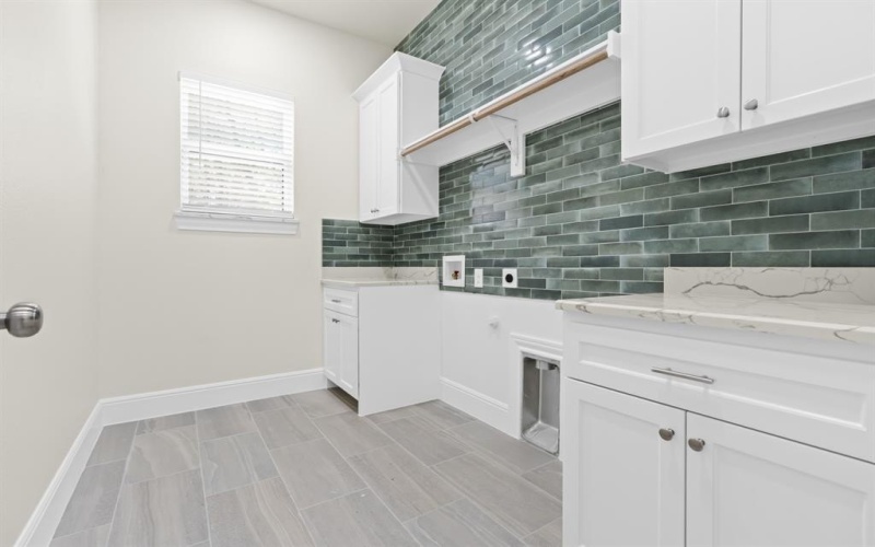9023 Pleasant Drive, Whitney, TX 76692, 3 Bedrooms Bedrooms, ,2 BathroomsBathrooms,Residential,For Sale,9023 Pleasant Drive,20883292