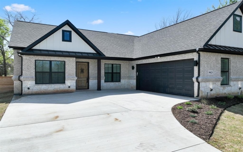 9023 Pleasant Drive, Whitney, TX 76692, 3 Bedrooms Bedrooms, ,2 BathroomsBathrooms,Residential,For Sale,9023 Pleasant Drive,20883292