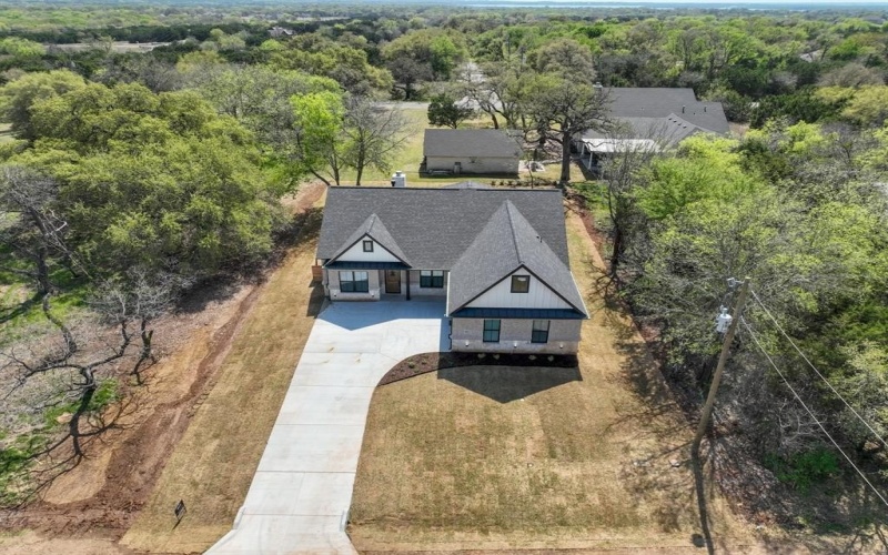 9023 Pleasant Drive, Whitney, TX 76692, 3 Bedrooms Bedrooms, ,2 BathroomsBathrooms,Residential,For Sale,9023 Pleasant Drive,20883292