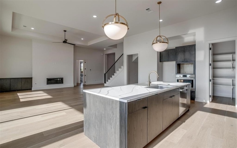 213 Lantern Ridge Drive, Aledo, TX 76008, 4 Habitaciones Habitaciones , ,5 BañosBaños,Residential,En Venta,213 Lantern Ridge Drive,20885276