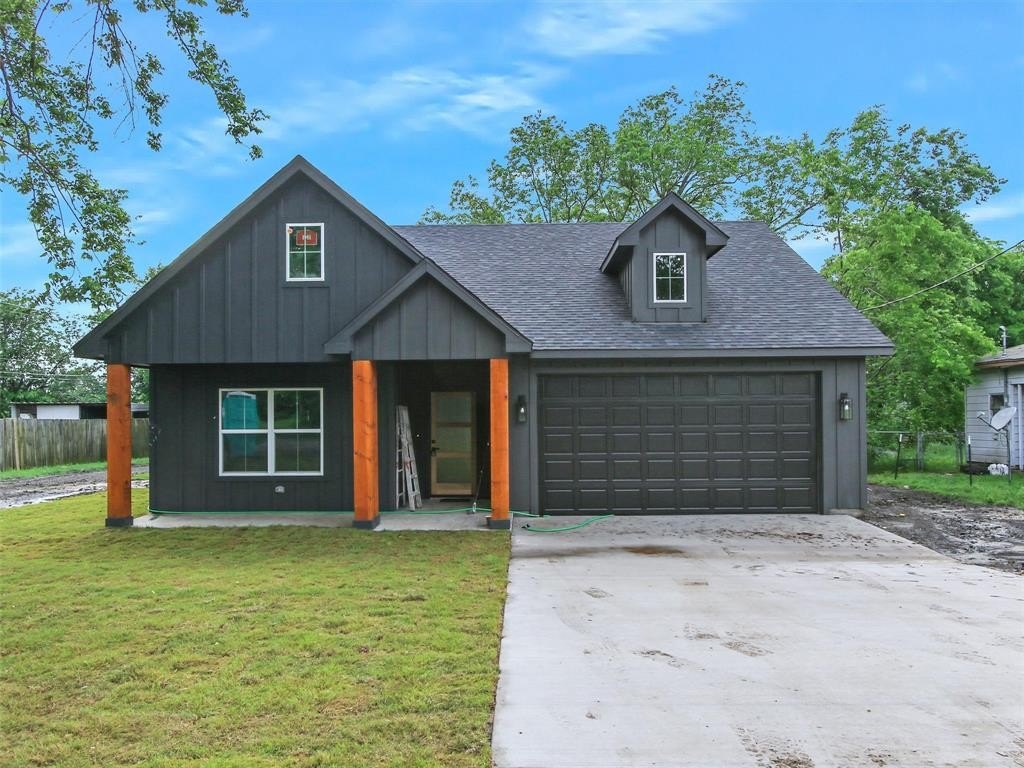 305 N Elm Street, Leonard, TX 75452, 3 Habitaciones Habitaciones , ,2 BañosBaños,Residential,En Venta,305 N Elm Street,20885331