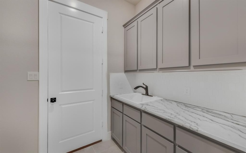 4133 Old Springtown Road, Weatherford, TX 76085, 5 Bedrooms Bedrooms, ,5 BathroomsBathrooms,Residential,For Sale,4133 Old Springtown Road,20885338