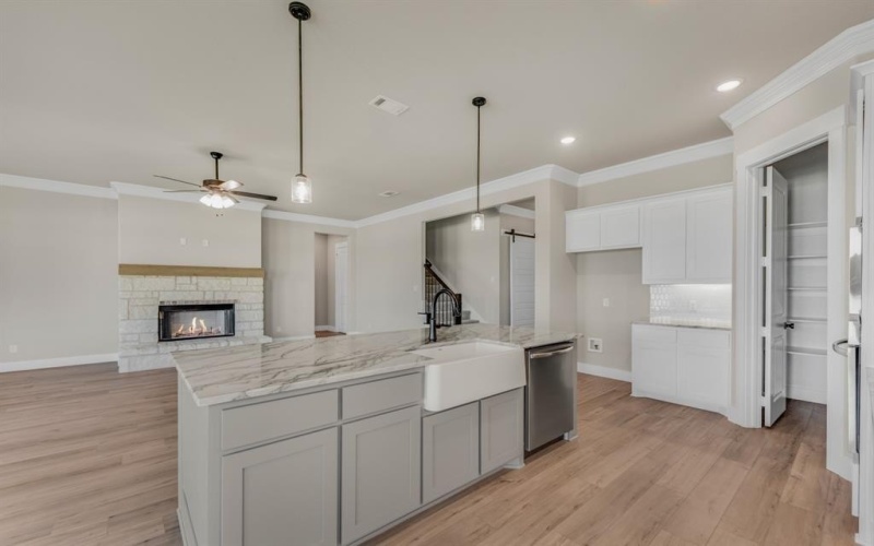 4133 Old Springtown Road, Weatherford, TX 76085, 5 Bedrooms Bedrooms, ,5 BathroomsBathrooms,Residential,For Sale,4133 Old Springtown Road,20885338