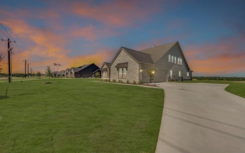 4133 Old Springtown Road, Weatherford, TX 76085, 5 Bedrooms Bedrooms, ,5 BathroomsBathrooms,Residential,For Sale,4133 Old Springtown Road,20885338