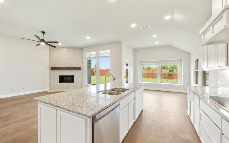 509 Red Maple Road, Waxahachie, TX 75165, 4 Bedrooms Bedrooms, ,3 BathroomsBathrooms,Residential,For Sale,509 Red Maple Road,20885457