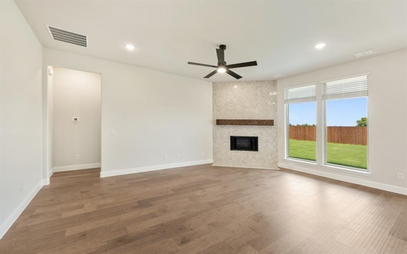 509 Red Maple Road, Waxahachie, TX 75165, 4 Bedrooms Bedrooms, ,3 BathroomsBathrooms,Residential,For Sale,509 Red Maple Road,20885457