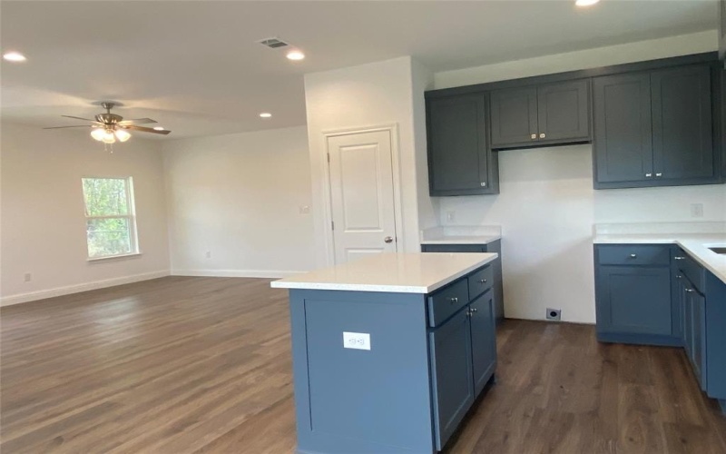 123 E 13th Avenue, Corsicana, TX 75110, 3 Habitaciones Habitaciones , ,2 BañosBaños,Residential,En Venta,123 E 13th Avenue,0,20885486