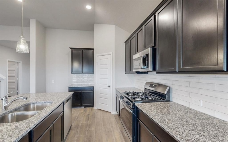 14049 Ladbroke Street, Pilot Point, TX 76258, 4 Bedrooms Bedrooms, ,3 BathroomsBathrooms,Residential,For Sale,14049 Ladbroke Street,20885531
