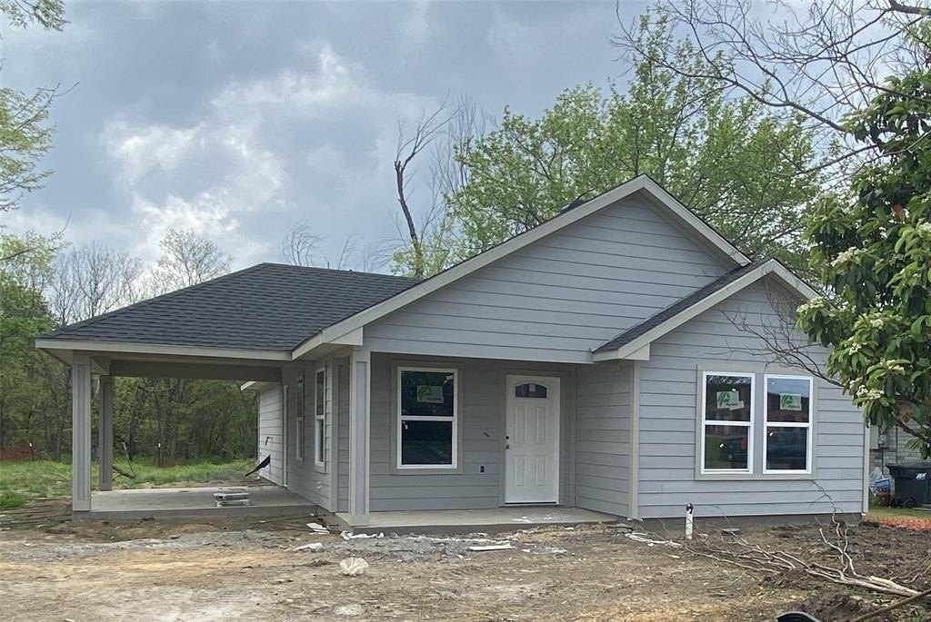 115 E 13th Avenue, Corsicana, TX 75110, 3 Habitaciones Habitaciones , ,2 BañosBaños,Residential,En Venta,115 E 13th Avenue,20885560