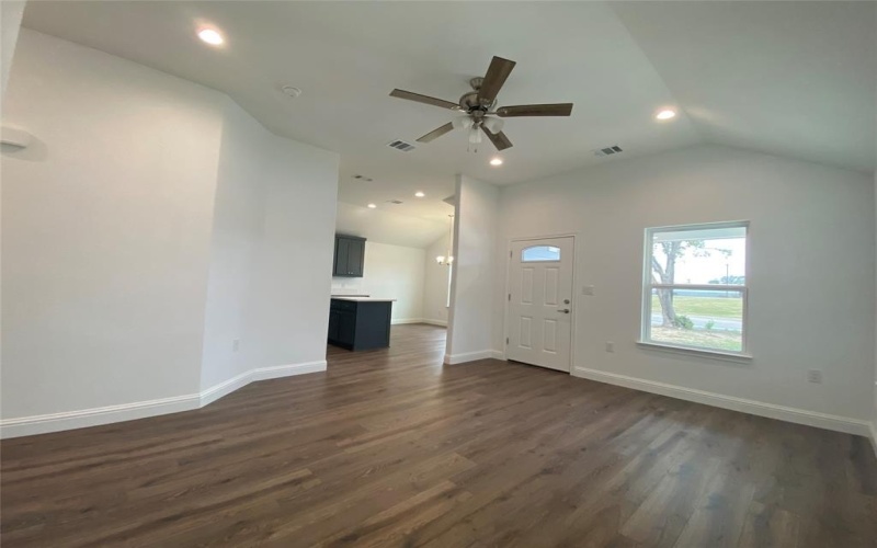 115 E 13th Avenue, Corsicana, TX 75110, 3 Bedrooms Bedrooms, ,2 BathroomsBathrooms,Residential,For Sale,115 E 13th Avenue,0,20885560