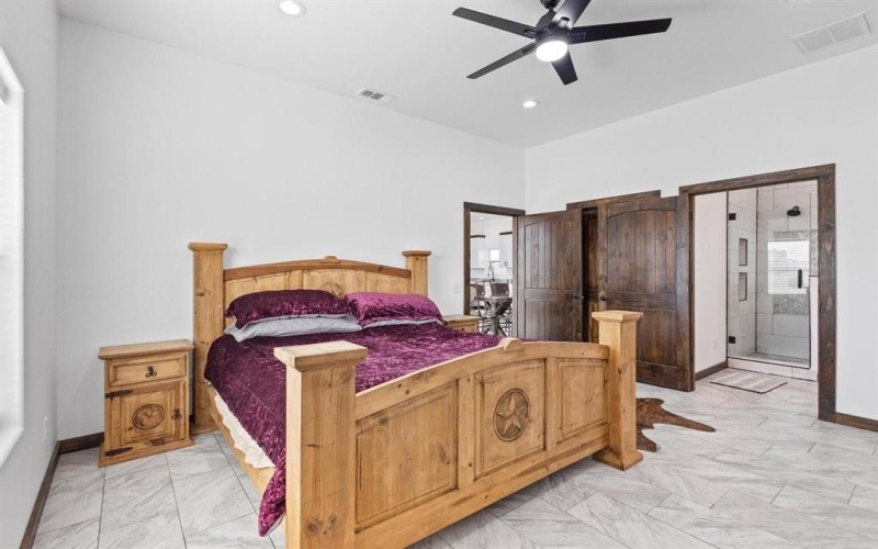 1706 County Road 35400, Sumner, TX 75486, 4 Bedrooms Bedrooms, ,2 BathroomsBathrooms,Residential,For Sale,1706 County Road 35400,20885585