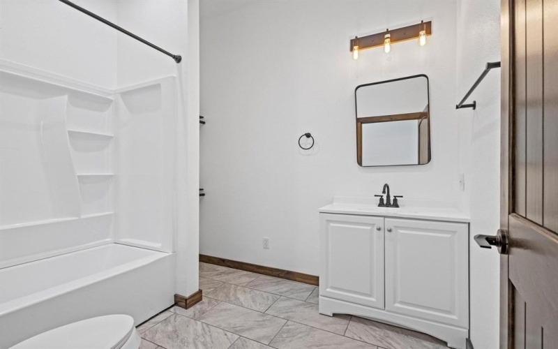 1706 County Road 35400, Sumner, TX 75486, 4 Bedrooms Bedrooms, ,2 BathroomsBathrooms,Residential,For Sale,1706 County Road 35400,20885585
