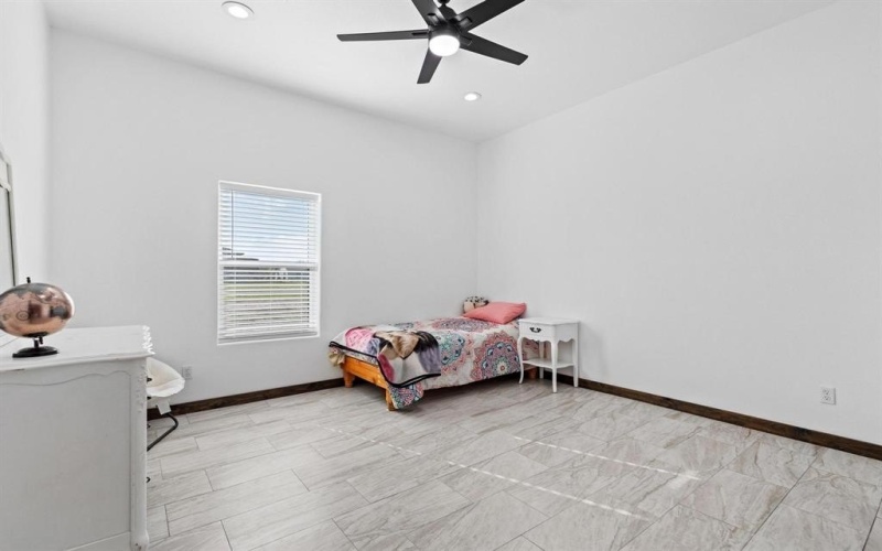 1706 County Road 35400, Sumner, TX 75486, 4 Bedrooms Bedrooms, ,2 BathroomsBathrooms,Residential,For Sale,1706 County Road 35400,20885585