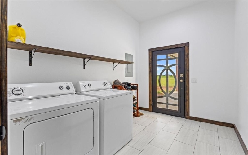 1706 County Road 35400, Sumner, TX 75486, 4 Bedrooms Bedrooms, ,2 BathroomsBathrooms,Residential,For Sale,1706 County Road 35400,20885585