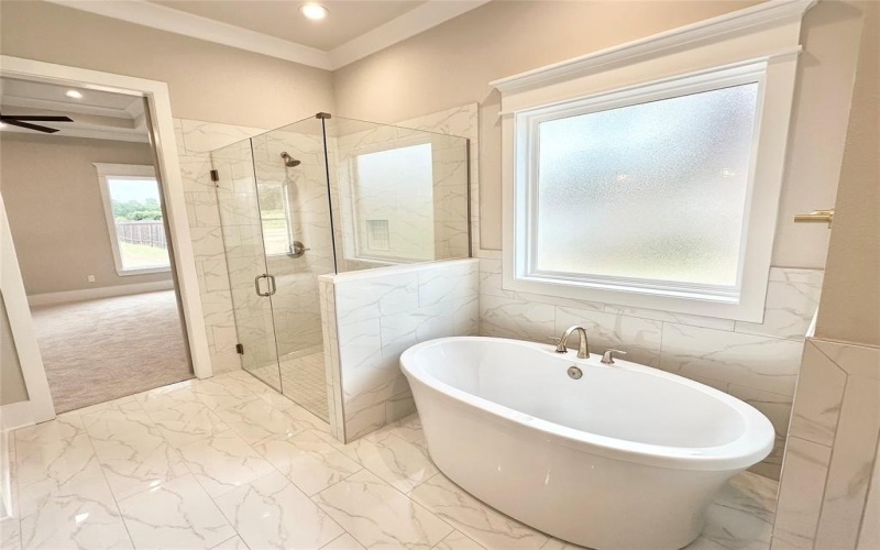 637 Caledonia Drive, Bossier City, LA 71111, 5 Bedrooms Bedrooms, ,3 BathroomsBathrooms,Residential,For Sale,637 Caledonia Drive,20884943