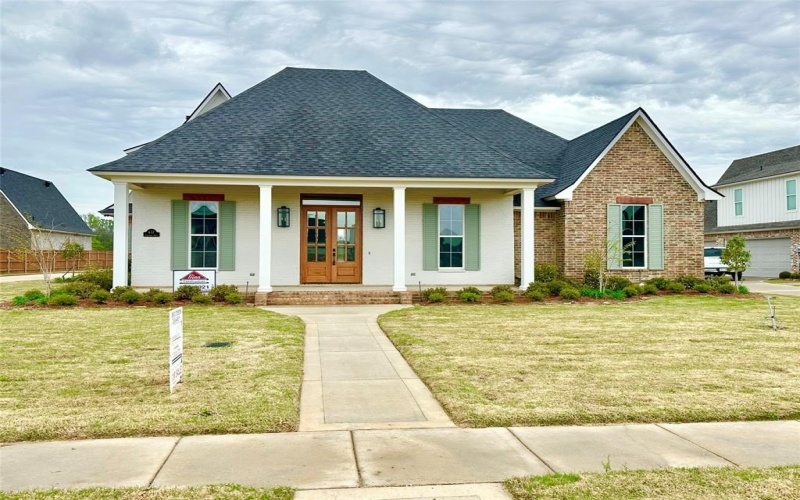 637 Caledonia Drive, Bossier City, LA 71111, 5 Bedrooms Bedrooms, ,3 BathroomsBathrooms,Residential,For Sale,637 Caledonia Drive,20884943