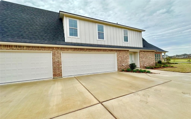 637 Caledonia Drive, Bossier City, LA 71111, 5 Bedrooms Bedrooms, ,3 BathroomsBathrooms,Residential,For Sale,637 Caledonia Drive,20884943