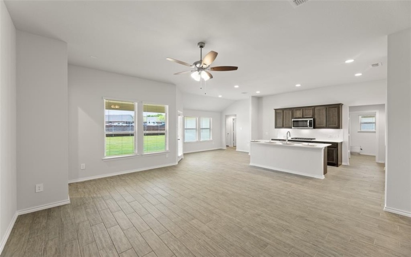 740 Stone Eagle Drive, Azle, TX 76020, 3 Bedrooms Bedrooms, ,2 BathroomsBathrooms,Residential,For Sale,740 Stone Eagle Drive,20885023