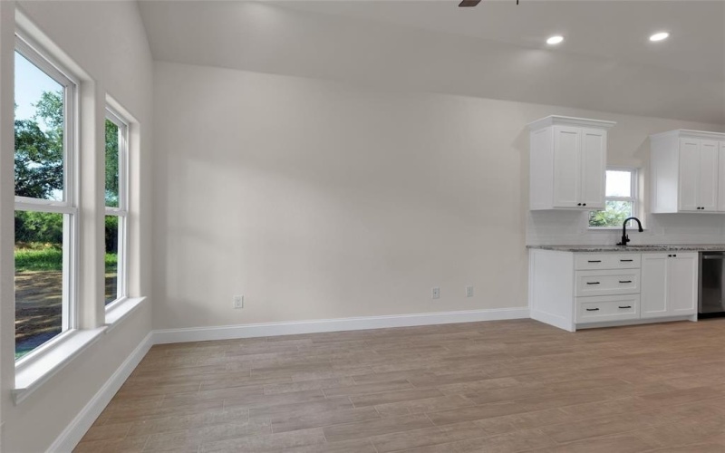817 SW 28th Street, Mineral Wells, TX 76067, 3 Bedrooms Bedrooms, ,2 BathroomsBathrooms,Residential,For Sale,817 SW 28th Street,20885799