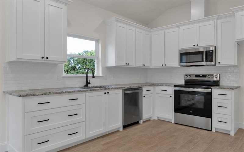 817 SW 28th Street, Mineral Wells, TX 76067, 3 Bedrooms Bedrooms, ,2 BathroomsBathrooms,Residential,For Sale,817 SW 28th Street,20885799